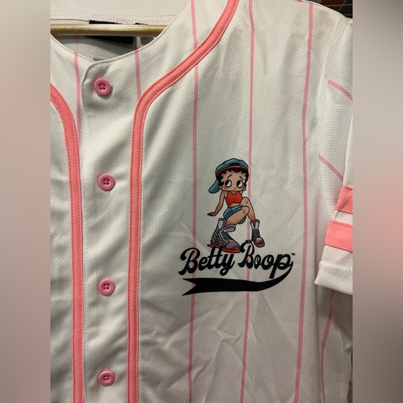 Betty Boop Pinstripe Button Up Baseball Jersey Pink White Stripe Medium NEW - Picture 2 of 5